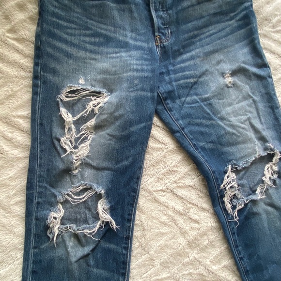 Distressed Gap jeans - Picture 2 of 6